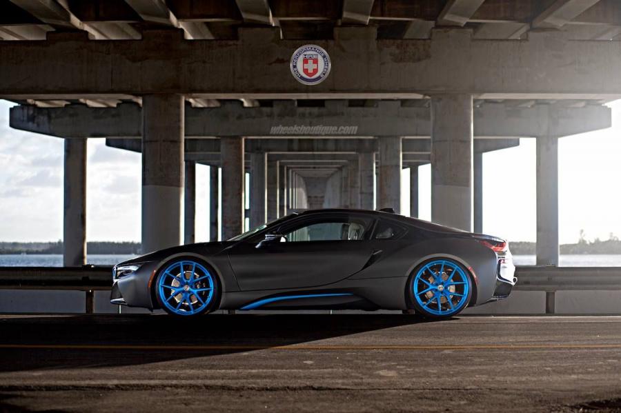  BMW i8 on HRE Wheels 2014 года  (фото 9 из 12)